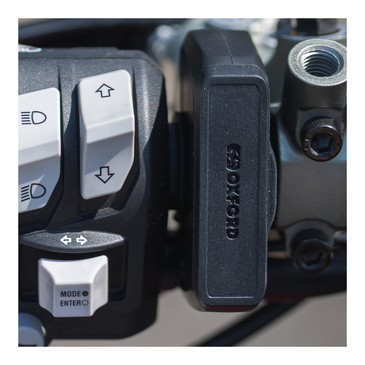 Oxford Slimline USB Type-A and Type-C 3.0 Amp Charging Kit